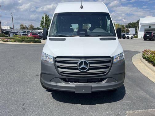 2025 Mercedes-Benz Sprinter 2500 Standard Roof