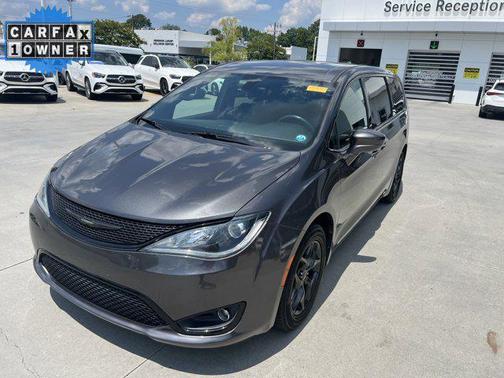 2018 Chrysler Pacifica Touring Plus