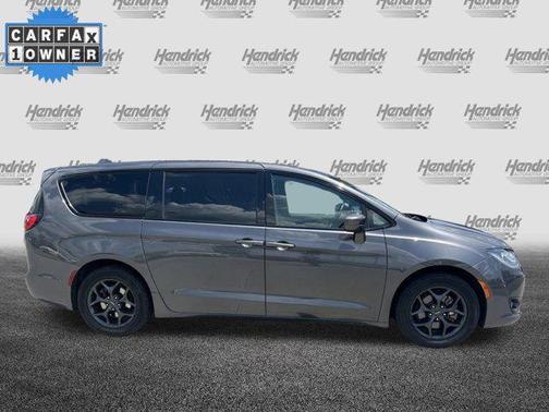2018 Chrysler Pacifica Touring Plus