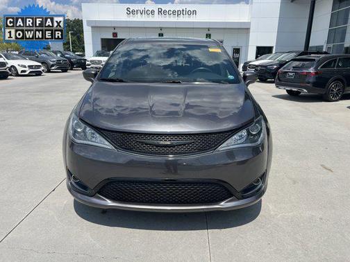 2018 Chrysler Pacifica Touring Plus