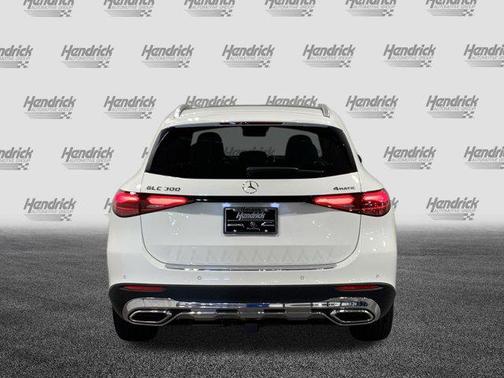 2026 Mercedes-Benz GLC 300 4MATIC