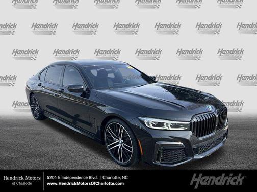2022 BMW 740 740i