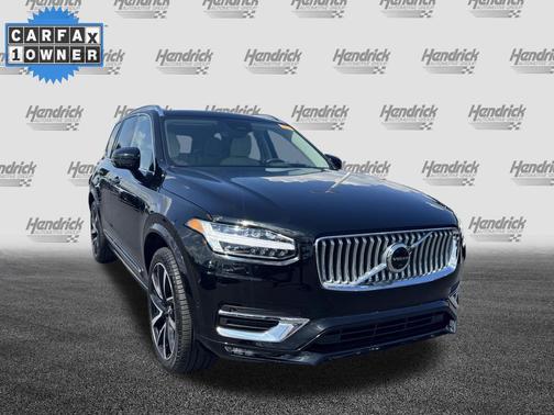Onyx Black Metallic 2023 Volvo XC90 Plus