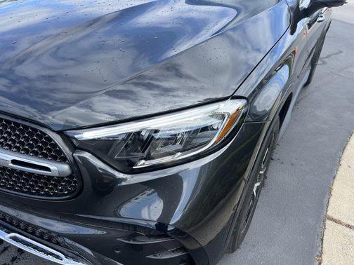 Graphite Grey Metallic 2025 Mercedes-Benz GLC 300 4MATIC