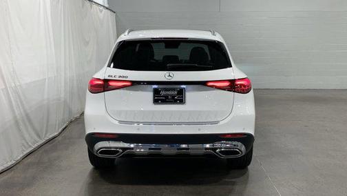 2026 Mercedes-Benz GLC 300 Base