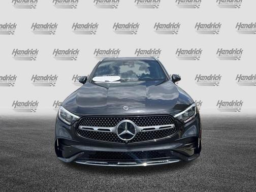 Graphite Grey Metallic 2025 Mercedes-Benz GLC 300 4MATIC