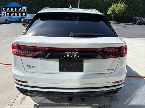 Glacier White Metallic 2020 Audi Q8 55 Premium Plus