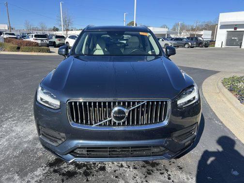 2020 Volvo XC90 T5 Momentum