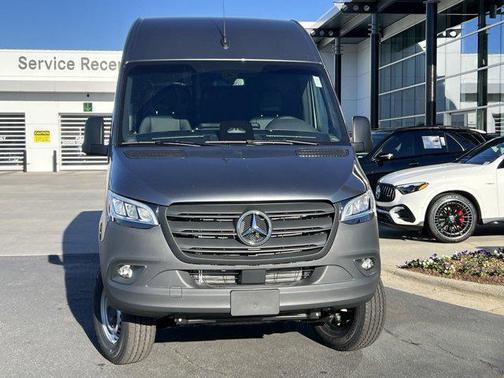 2025 Mercedes-Benz Sprinter 2500 Standard Roof