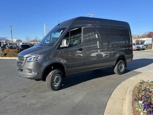2025 Mercedes-Benz Sprinter 2500 Standard Roof