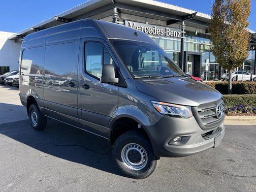 2025 Mercedes-Benz Sprinter 2500 Standard Roof