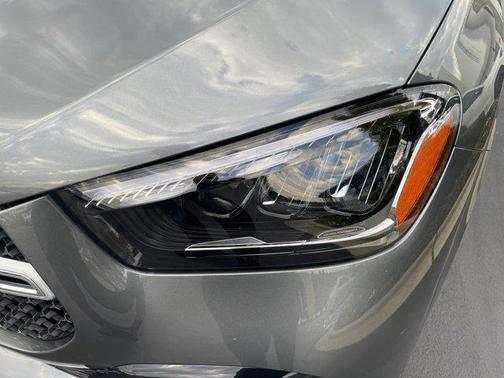 2025 Mercedes-Benz GLE 450e 4MATIC