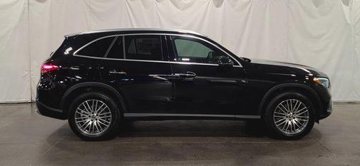 2026 Mercedes-Benz GLC 300 Base