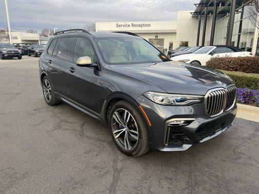 2020 BMW X7 M50i