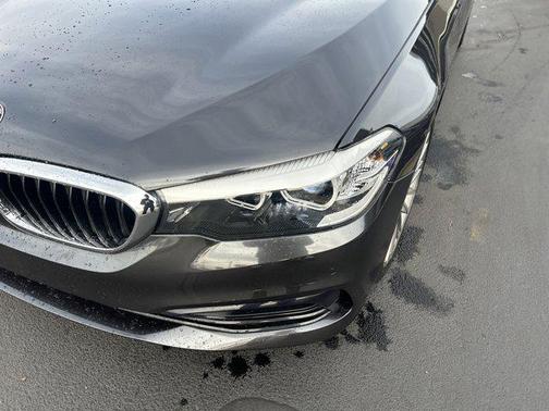 2019 BMW 530 530i