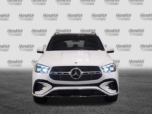 MANUFAKTUR Moonlight White Metallic 2026 Mercedes-Benz GLE 580 4MATIC
