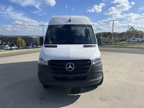 2025 Mercedes-Benz Sprinter 2500 High Roof