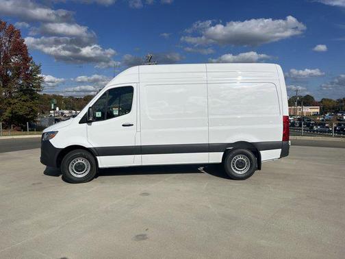 2025 Mercedes-Benz Sprinter 2500 High Roof