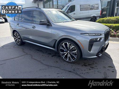 Skyscraper Grey Metallic 2023 BMW X7 M60i