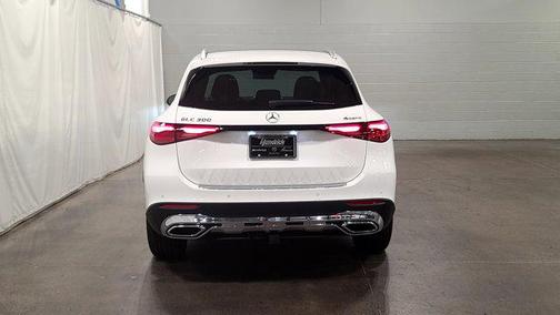 2026 Mercedes-Benz GLC 300 4MATIC