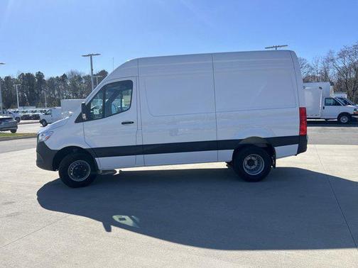 2025 Mercedes-Benz Sprinter 3500XD Standard Roof