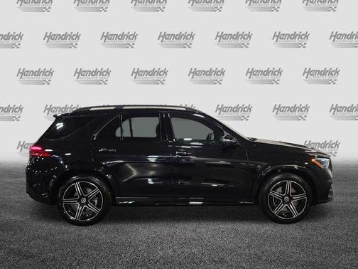 Obsidian Black Metallic 2026 Mercedes-Benz GLE 450 4MATIC