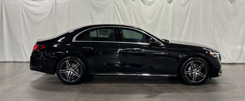 Obsidian Black Metallic 2026 Mercedes-Benz E-Class E 350