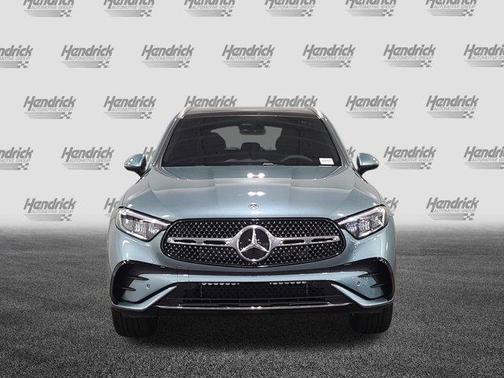 Verde Silver Metallic 2026 Mercedes-Benz GLC 300 4MATIC