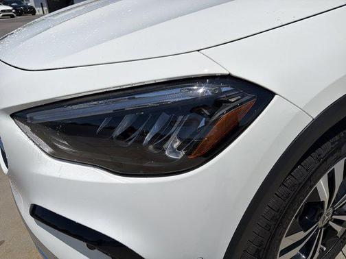 Polar White 2026 Mercedes-Benz GLA 250 Base
