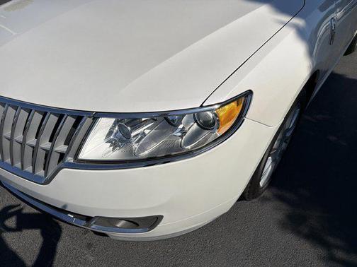 White Platinum Metallic Tri-Coat 2012 Lincoln MKZ Base