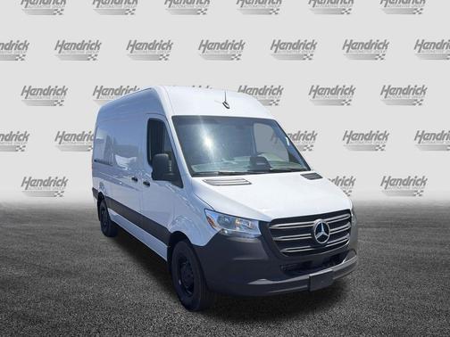 Arctic White 2026 Mercedes-Benz Sprinter 2500 Standard Roof