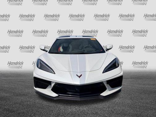 White Pearl Metallic Tricoat 2023 Chevrolet Corvette Stingray w/3LT