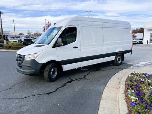 2025 Mercedes-Benz Sprinter 2500 High Roof