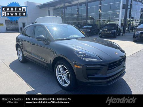 2023 Porsche Macan Base