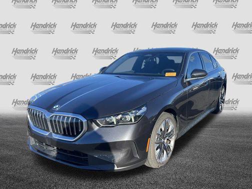 2024 BMW 530 530i xDrive