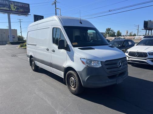 Arctic White 2020 Mercedes-Benz Sprinter 2500 Standard Roof