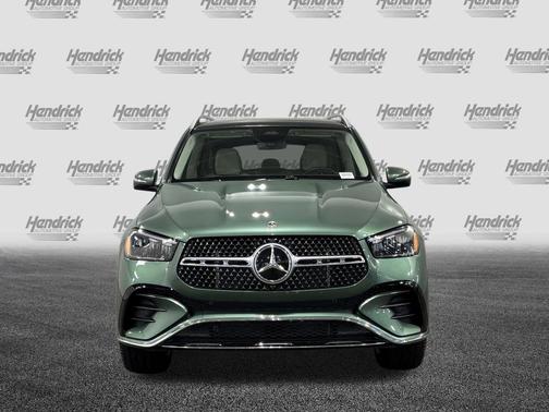 MANUFAKTUR Ireland Mid Green Metallic 2026 Mercedes-Benz GLE 350 4MATIC