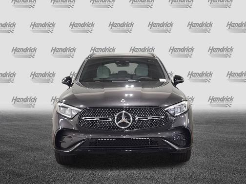 Graphite Grey Metallic 2026 Mercedes-Benz GLC 300 Base