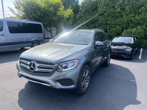 Selenite Grey Metallic 2019 Mercedes-Benz GLC 300 4MATIC