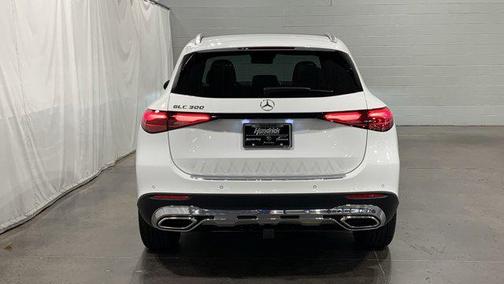 2026 Mercedes-Benz GLC 300 Base