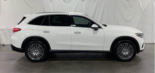 2026 Mercedes-Benz GLC 300 Base