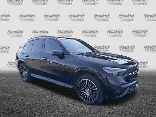 Obsidian Black Metallic 2024 Mercedes-Benz GLC 300 4MATIC