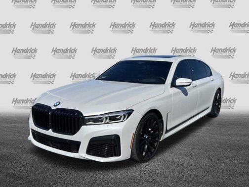 Mineral White Metallic 2021 BMW 750 i xDrive