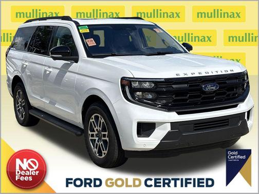 Oxford White 2025 Ford Expedition Active