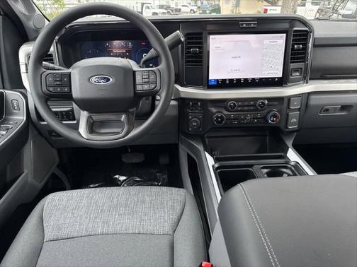 2025 Ford F-250 XLT