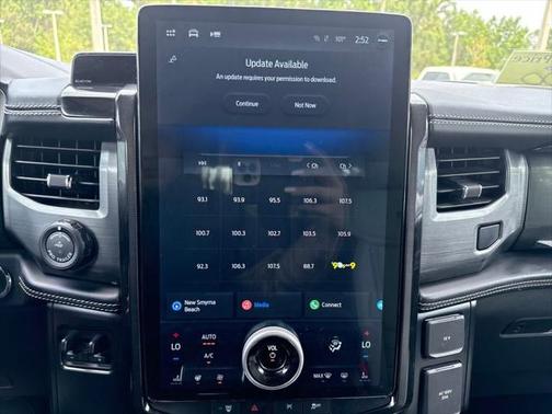 2023 Ford F-150 Lightning Platinum