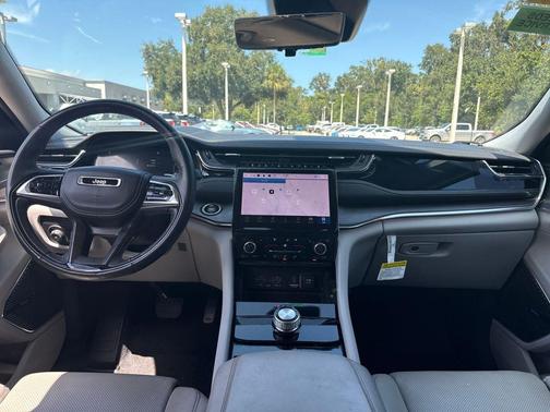 2022 Jeep Grand Cherokee L Overland