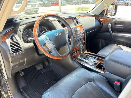 Black Obsidian 2016 INFINITI QX80 Base