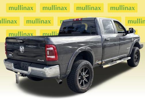 2020 RAM 2500 Laramie Crew Cab 4X4 6'4' Box