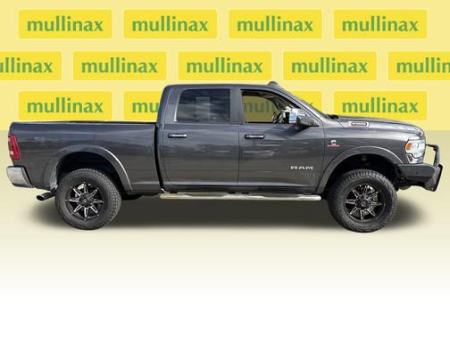 2020 RAM 2500 Laramie Crew Cab 4X4 6'4' Box